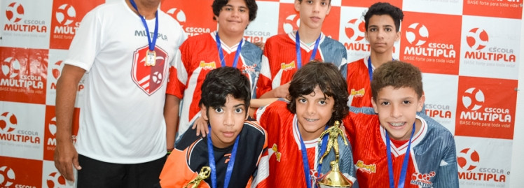 Alunos Múltipla vencem a 2ª Copa Athlos de Futsal Sub 13