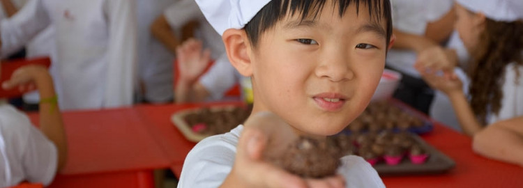 Alunos dos 2º ANOS do Fund. I fazem Brigadeiro