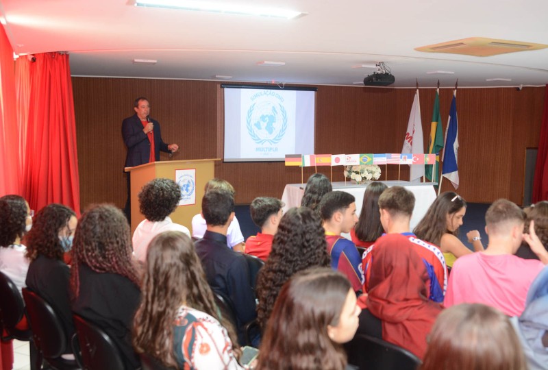 Simulação de uma Reunião da ONU: Imigração e legado cultural no Brasil 🌎