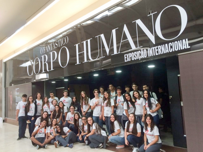 Alunos do Ensino Médio visitam a Exposição Internacional “O Fantástico Corpo Humano”