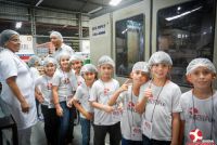 Alunos dos 3º ANOS visitam a fábrica de refrigerantes UAI