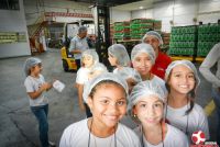 Alunos dos 3º ANOS visitam a fábrica de refrigerantes UAI