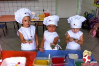 Pequenos Chefs do Maternal B participaram das Oficinas de Páscoa