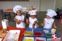 Pequenos Chefs do Maternal B participaram das Oficinas de Páscoa