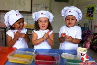 Pequenos Chefs do Maternal B participaram das Oficinas de Páscoa