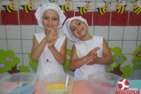 Os alunos do Jardim II A matutino fizeram “Ovinhos de Páscoa”