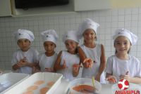 Alunos do 1º ANO B vespertino – Professora Telma participam de Oficina de Culinária