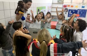 Festa de aniversário surpresa para Linda