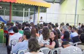 Bilingual Program material's hand out. 