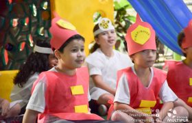 Bilingual Program material's hand out. 