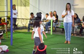 Bilingual Program material's hand out. 