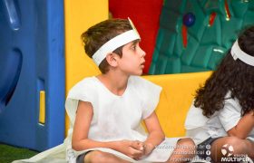 Bilingual Program material's hand out. 