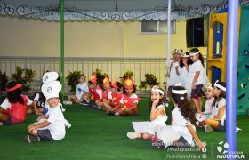 Bilingual Program material's hand out. 