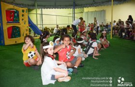 Bilingual Program material's hand out. 