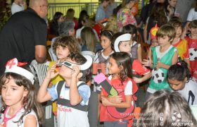 Bilingual Program material's hand out. 