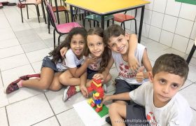 Sculpture using LEGO. 