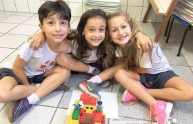 Sculpture using LEGO. 