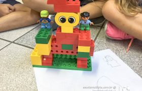 Sculpture using LEGO. 