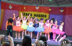 Alunos da Ed. Infantil e 1º ANOS apresentam o “Circo Mágico da Múltipla”
