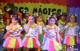 Alunos da Ed. Infantil e 1º ANOS apresentam o “Circo Mágico da Múltipla”