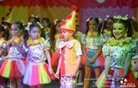 Alunos da Ed. Infantil e 1º ANOS apresentam o “Circo Mágico da Múltipla”