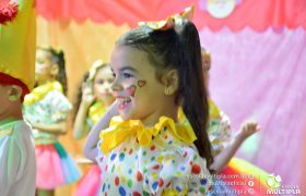 Alunos da Ed. Infantil e 1º ANOS apresentam o “Circo Mágico da Múltipla”