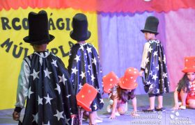 Alunos da Ed. Infantil e 1º ANOS apresentam o “Circo Mágico da Múltipla”