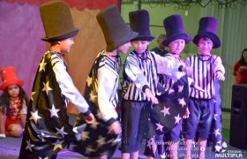 Alunos da Ed. Infantil e 1º ANOS apresentam o “Circo Mágico da Múltipla”