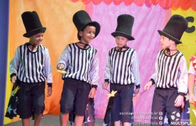 Alunos da Ed. Infantil e 1º ANOS apresentam o “Circo Mágico da Múltipla”