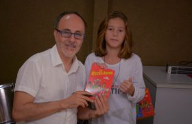 Bate papo com o escritor Toni Brandão