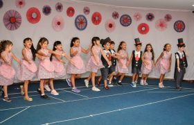  Homenagem às mães 