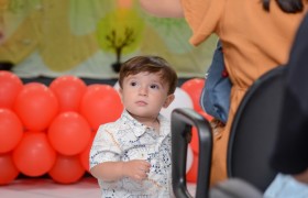 Apresentações e tarde de autógrafos