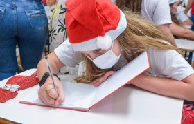 Apresentações e tarde de autógrafos