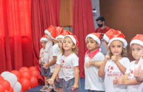 Apresentações e tarde de autógrafos