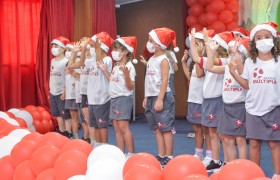 Apresentações e tarde de autógrafos