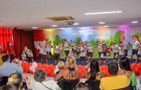 Apresentações e tarde de autógrafos