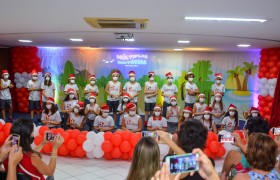 Apresentações e tarde de autógrafos