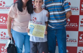 Entrega dos certificados TOEFL do Projeto Bilíngue