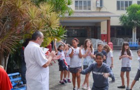 Aulas no Laboratório de Ciências com os Anos Iniciais