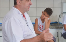 Aulas no Laboratório de Ciências com os Anos Iniciais