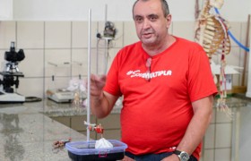 Aulas no Laboratório de Ciências com os Anos Iniciais