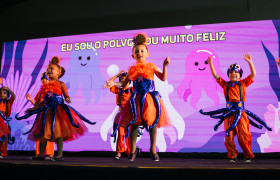 Musical Múltipla em Cena Kids "Aventura no fundo do Mar" (Educação Infantil)