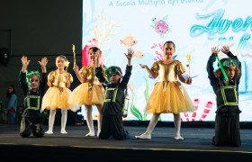 Musical Múltipla em Cena Kids "Aventura no fundo do Mar" (Educação Infantil)