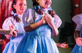 Musical Múltipla em Cena Kids "O mágico de Oz" (Anos Iniciais)