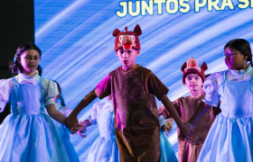 Musical Múltipla em Cena Kids "O mágico de Oz" (Anos Iniciais)