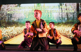 Musical Múltipla em Cena Kids "O mágico de Oz" (Anos Iniciais)