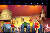 Alunos da Educação infantil aos 3ºs ANOS vão ao espetáculo Mônica Mundi